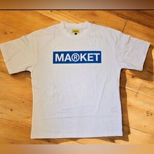✨ Market Logo T-Shirt White Size L NEW ✨